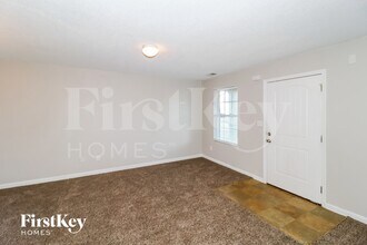 10225 Cottage Farms Dr in Memphis, TN - Building Photo - Building Photo
