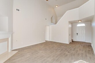 7317 Pinnacle Farms Dr in Memphis, TN - Building Photo - Building Photo