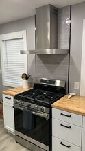 24 Clematis St in Winchester, MA - Building Photo - Building Photo