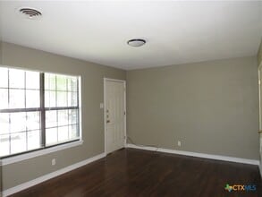 504 McArthur Dr in Killeen, TX - Building Photo - Building Photo