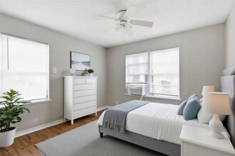 1114 1st Ave N in Texas City, TX - Building Photo - Building Photo