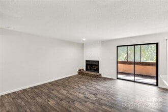 7205 Winery Ln in Charlotte, NC - Building Photo - Building Photo