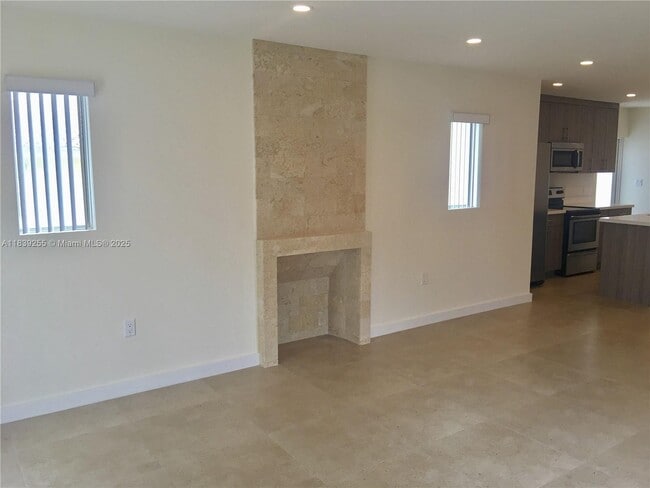 3511 SW 25th St in Miami, FL - Building Photo - Building Photo