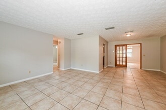 7279 Sharbeth Dr S in Jacksonville, FL - Building Photo - Building Photo