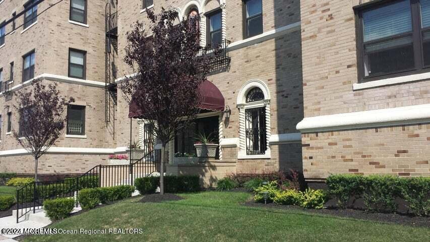 1700 Webb St in Asbury Park, NJ - Building Photo