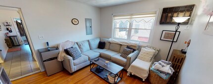 9 Arlington St, Unit 2 in Somerville, MA - Building Photo - Building Photo