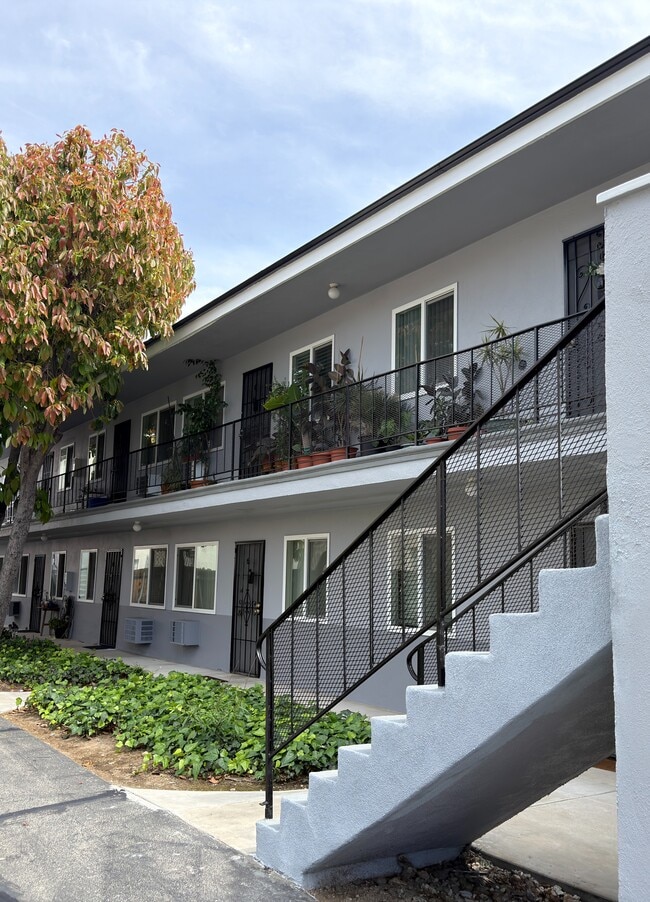 property at 400 S Marengo Ave