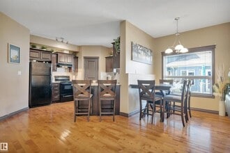 102 W Haven Dr in Leduc, AB - Building Photo - Building Photo