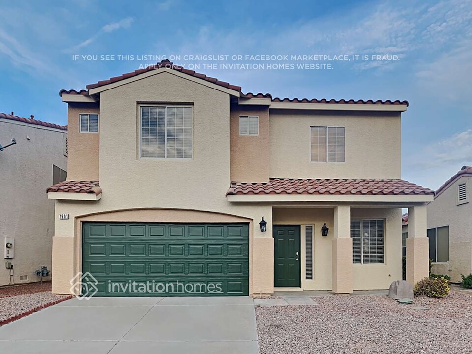 7901 Elk Stone Ave in Las Vegas, NV - Building Photo