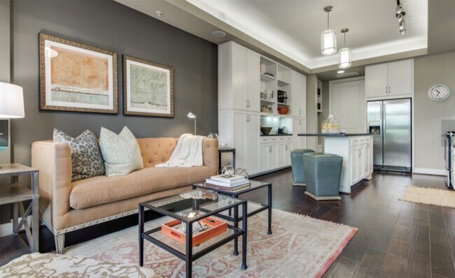 2303 Mid Ln