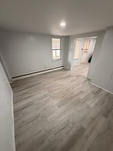 118 W Washington St in Frackville, PA - Building Photo - Building Photo