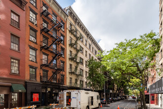 100 Christopher St in New York, NY - Building Photo - Primary Photo