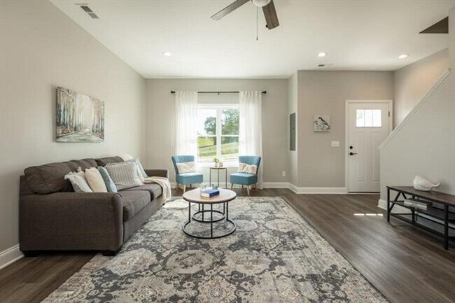 618 Zephyr Dr in Rockingham, VA - Building Photo - Building Photo