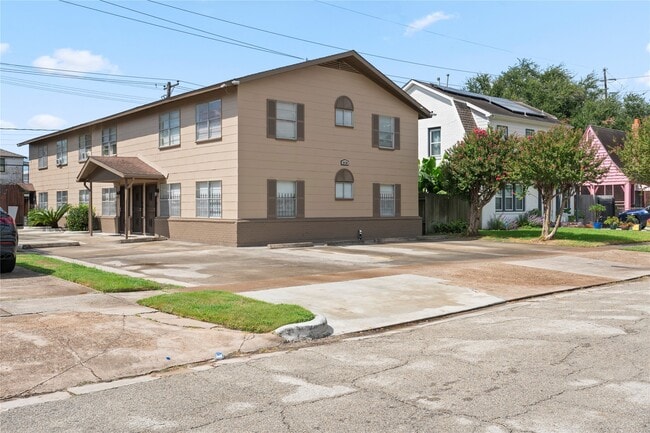 property at 2620 Rosewood St
