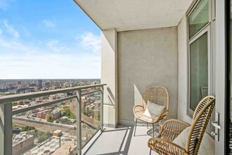 599 W Kinzie St in Chicago, IL - Building Photo - Building Photo