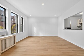 270 Harrison Ave in Jersey City, NJ - Building Photo - Building Photo