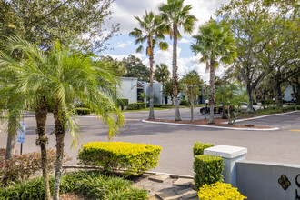 Alexandria Garden in Tampa, FL - Building Photo - Building Photo