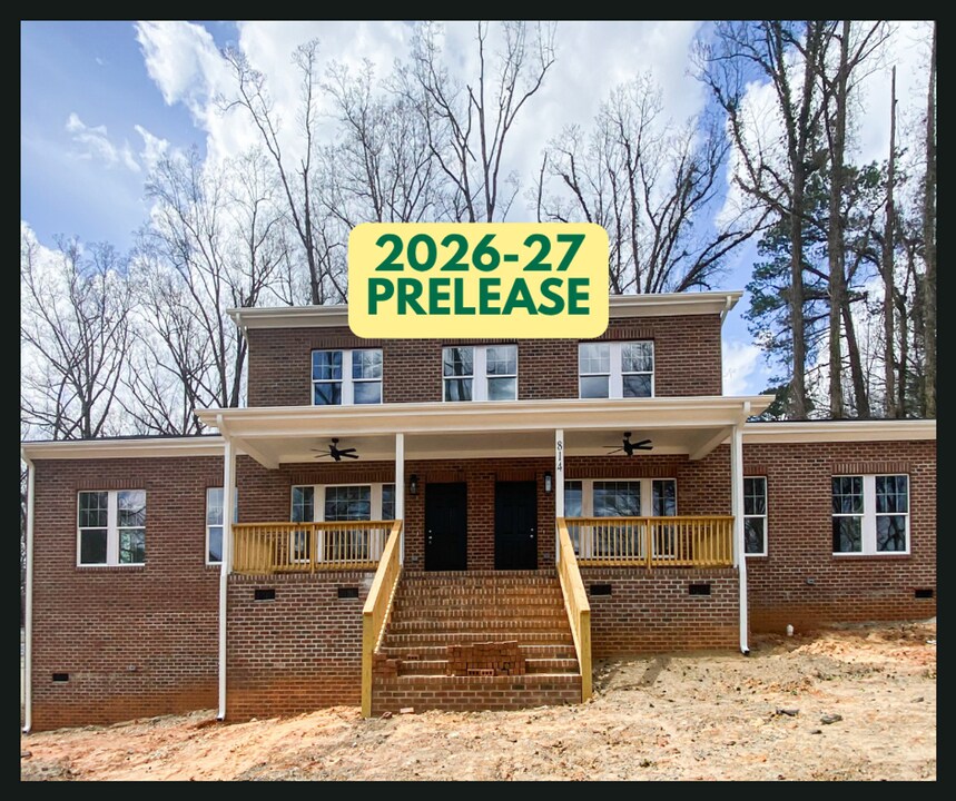 814 Old Pittsboro Rd in Chapel Hill, NC - Building Photo