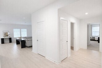 8554 Tropical Breeze Wy in Iowa Colony, TX - Building Photo - Building Photo