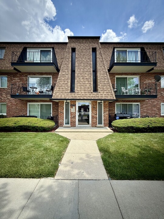 10715 Keating Ave in Oak Lawn, IL - Building Photo
