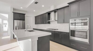 13174 Artisan Cir in Palm Beach Gardens, FL - Building Photo - Building Photo