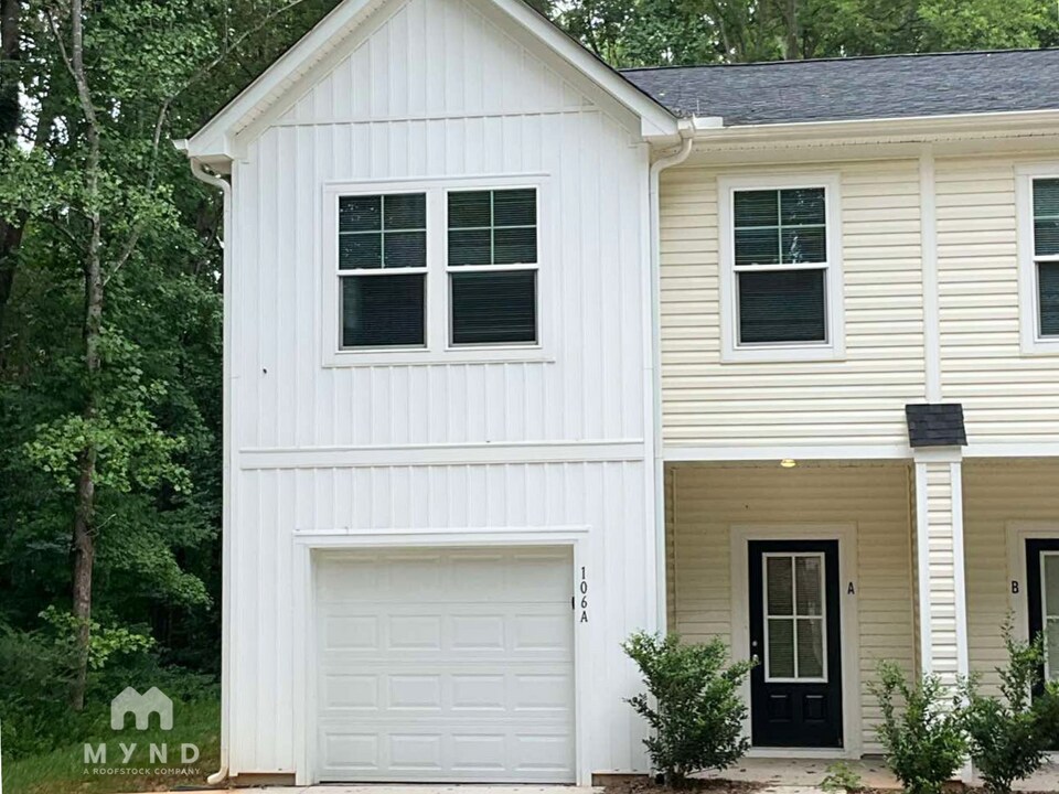 106 Duff St in Gastonia, NC - Building Photo