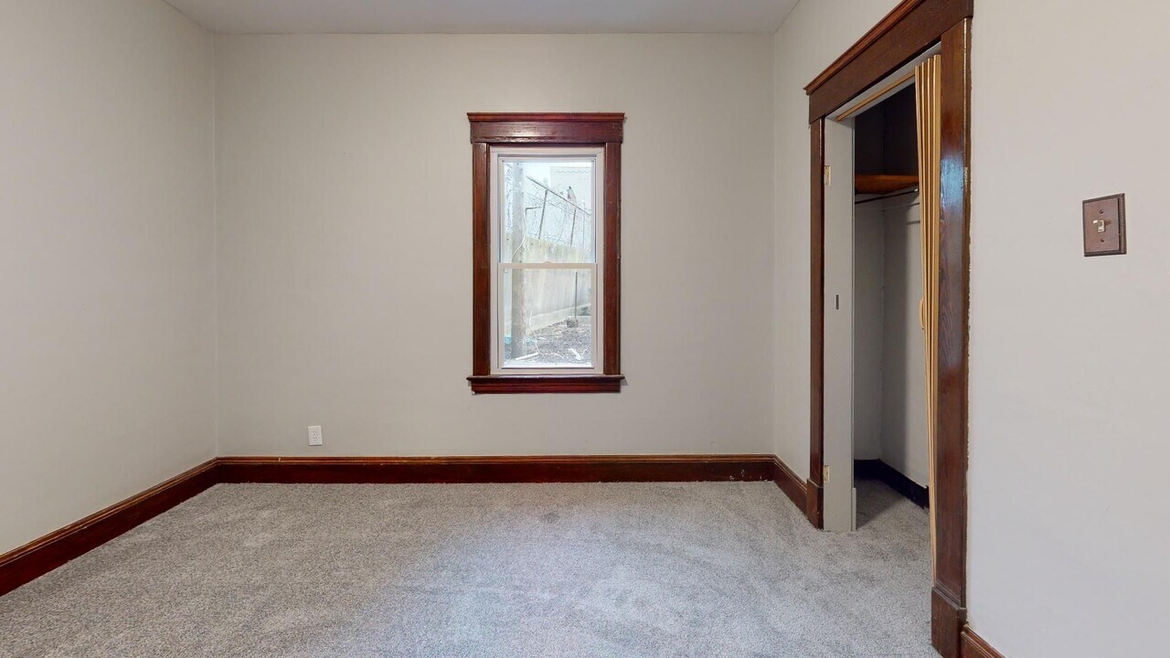 3210 W 98th St in Cleveland, OH - Building Photo
