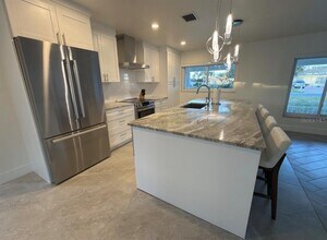 12350 4th St E in Treasure Island, FL - Building Photo - Building Photo