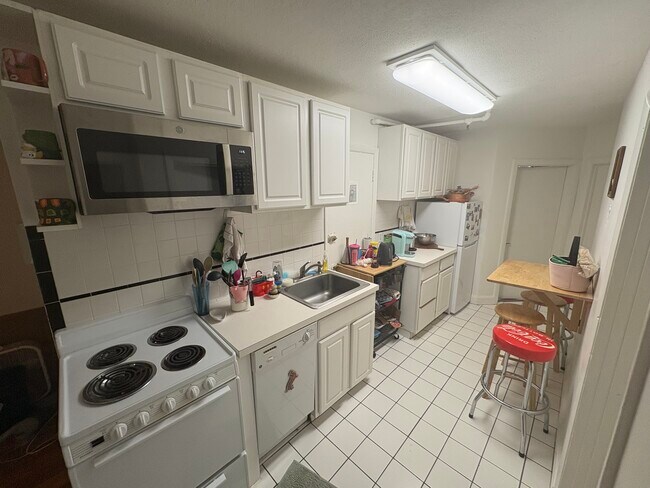 35 Westland Ave, Unit 20