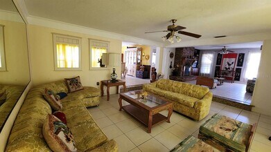 2405 Neptune Rd in Kissimmee, FL - Building Photo - Building Photo