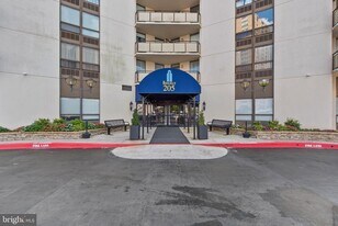 205 E Joppa Rd in Towson, MD - Building Photo