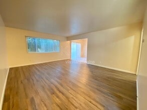 7714 Brentwood Dr in Stockton, CA - Building Photo - Building Photo