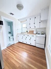 94 Bolivar St in Canton, MA - Building Photo - Building Photo