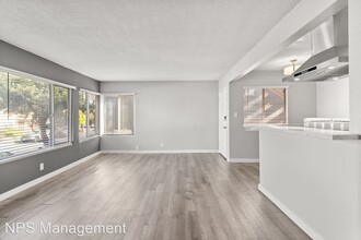 1121 Daisy Ave in Long Beach, CA - Building Photo - Building Photo
