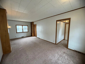 4408 17th Ave in Rock Island, IL - Building Photo - Building Photo