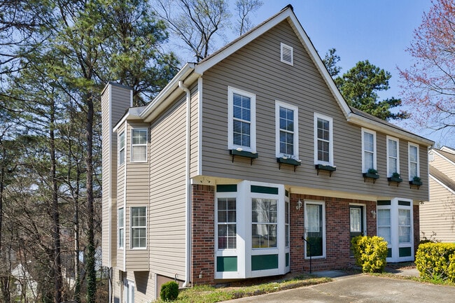 property at 5182 Laurel Bridge Ct SE