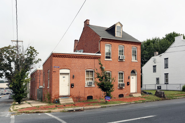 501-503 E Chestnut St in Lancaster, PA - Building Photo - Building Photo