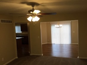 1130 Donner Dr in Florence, KY - Building Photo - Building Photo