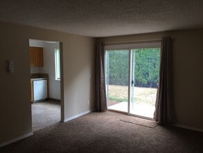 2552 SE 9th Ct in Gresham, OR - Building Photo - Building Photo