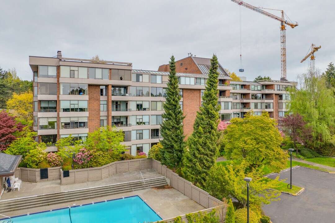 Arbutus Village in Vancouver, BC - Building Photo