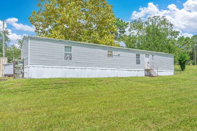 2725 FL-83 in Defuniak Springs, FL - Building Photo - Building Photo