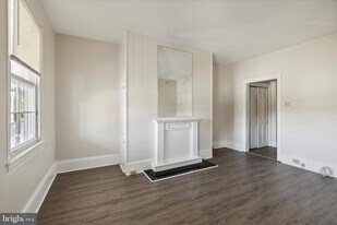 20 S Village Ave in Exton, PA - Building Photo