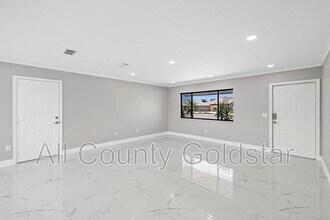 17016 Ohara Dr in Port Charlotte, FL - Building Photo - Building Photo