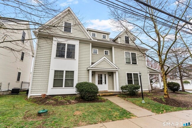 property at 15 W Main St