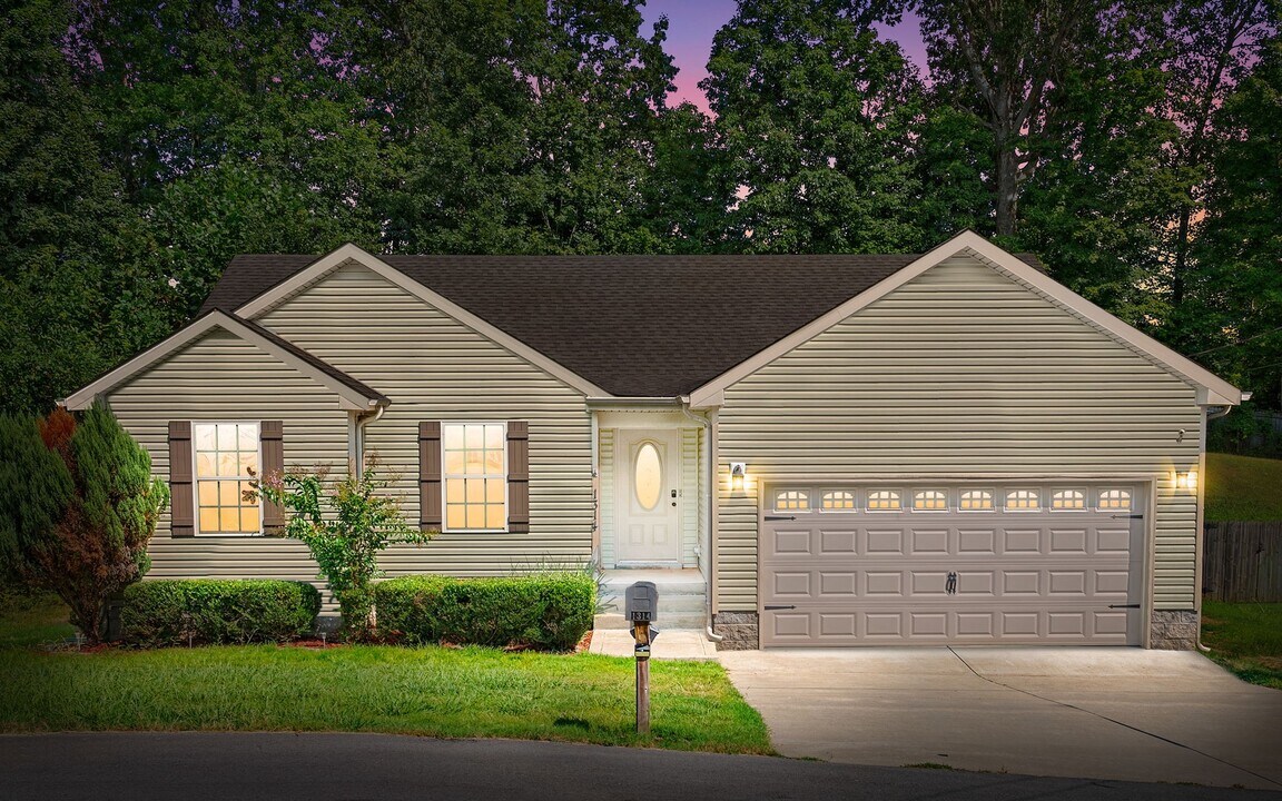 1314 Hand Dr in Clarksville, TN - Building Photo