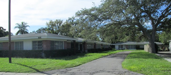 7 UNIT APARTMENT COMPLEX in Clearwater, FL - Building Photo - Other