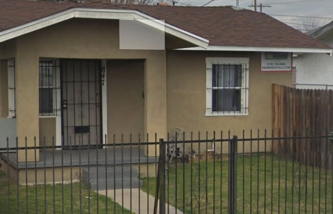 property at 847 E 78th St