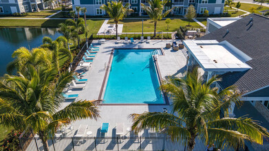 Springs at Cape Coral in Cape Coral, FL - Foto de edificio - Building Photo