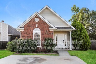 108 Flagstone Ln in Calera, AL - Building Photo