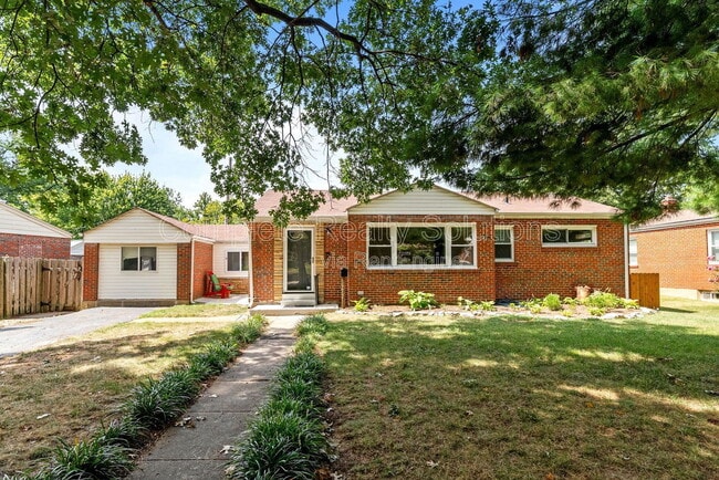 1225 Buck Ave in Richmond Heights, MO - Building Photo - Building Photo
